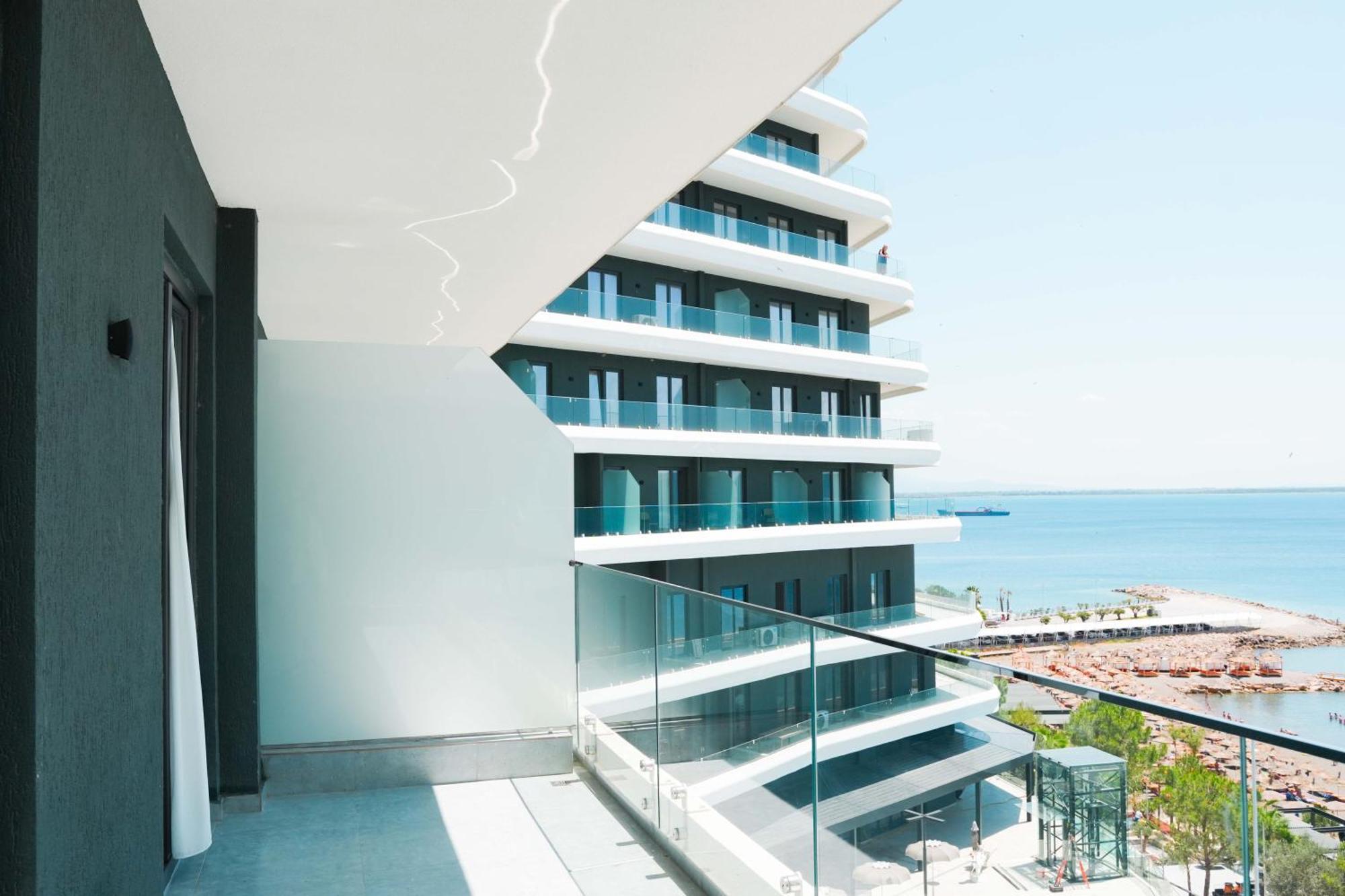 Hotel Ilyonis & Shëngjin